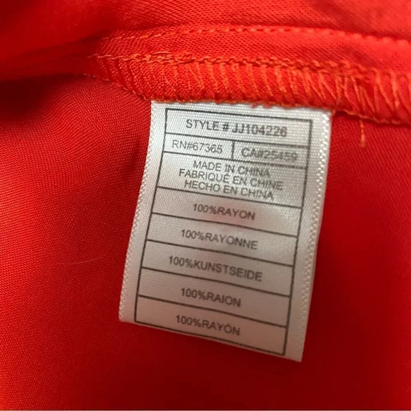 Jack BB Dakota Red Eyelet Ruffle Bell Sleeve Crop Top Small - Picture 14 of 14